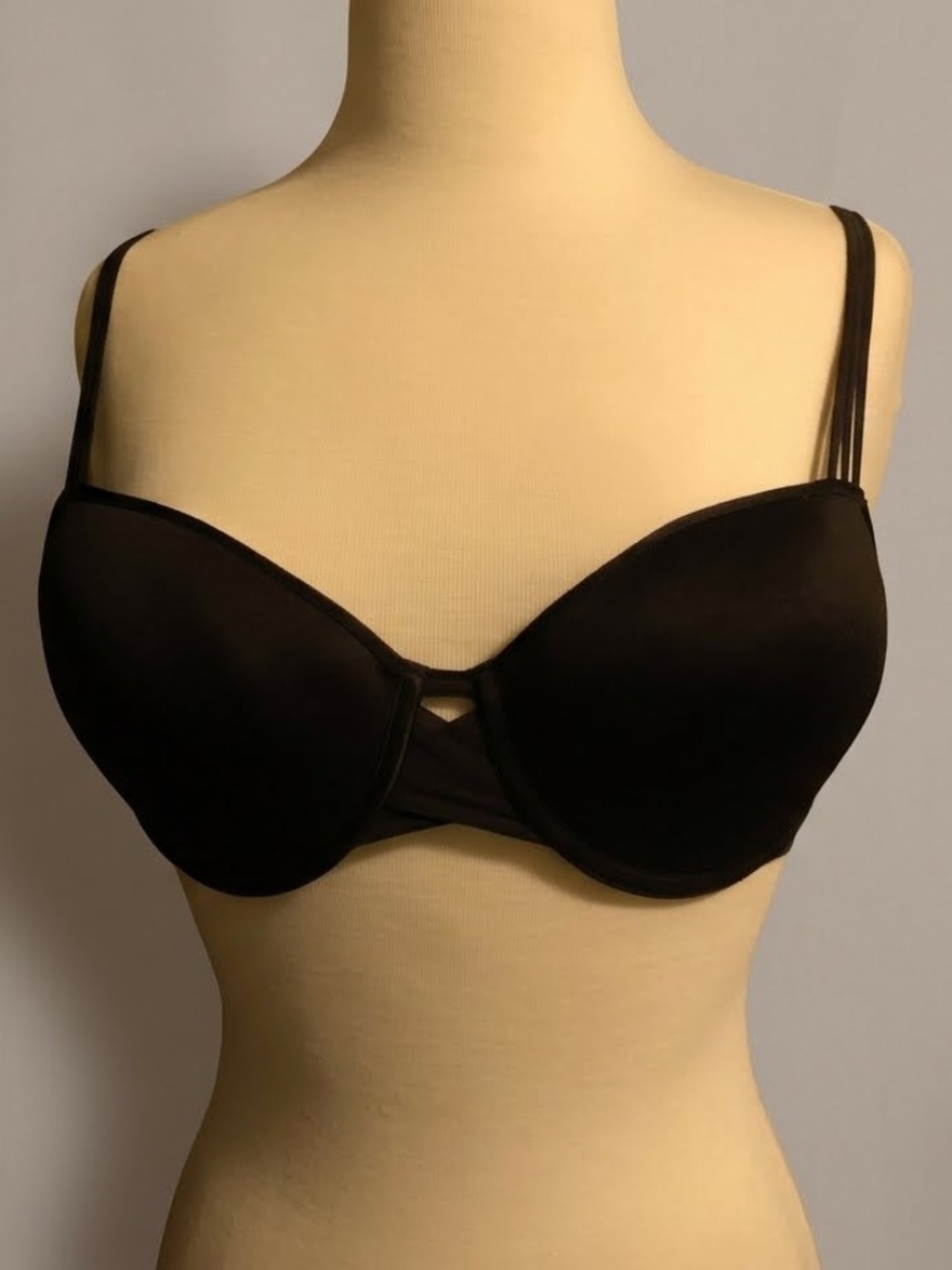 Chantelle Invisible Smooth Custom Fit Plunge Bra | 36C